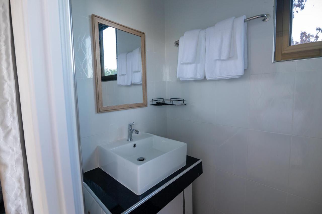 Bed and Breakfast Oasis Phamee Ban Pha Mi Экстерьер фото